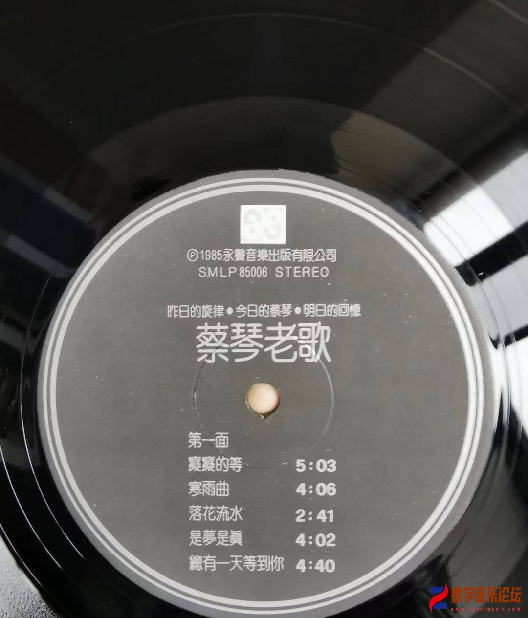 CD-.jpg
